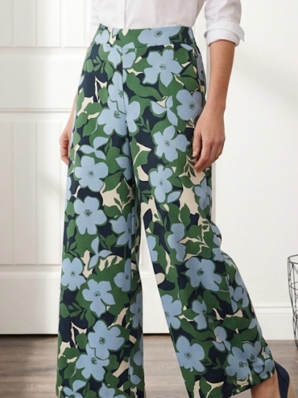 Adrianna Papell Black and Green Floral Print Pants